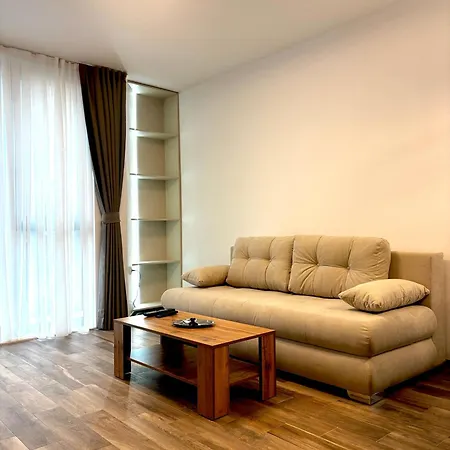 Azur Deluxе * סנט קונסטנטין והלנה